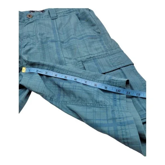 The North Face Mens Size 32R Blue Plaid Flat Front Cargo Shorts